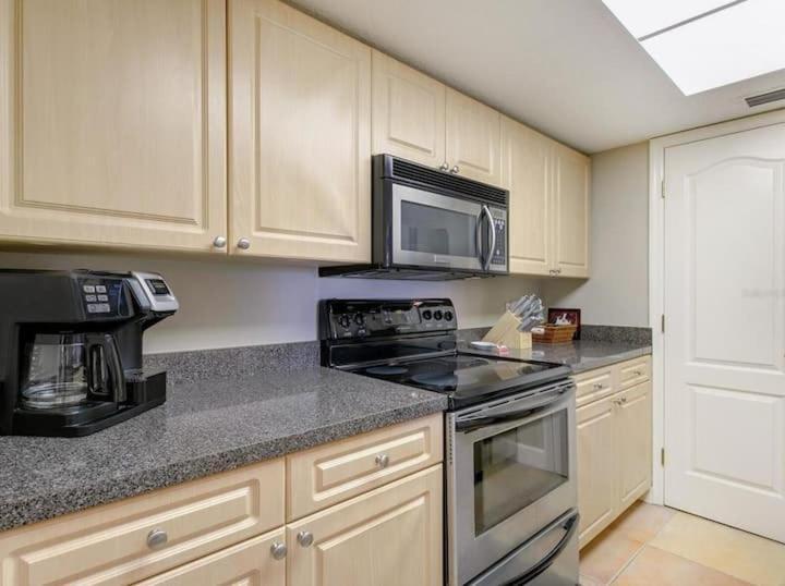 2Bed/2Bath Condo Next To Siesta Key ~A Hidden Gem Sarasota Luaran gambar